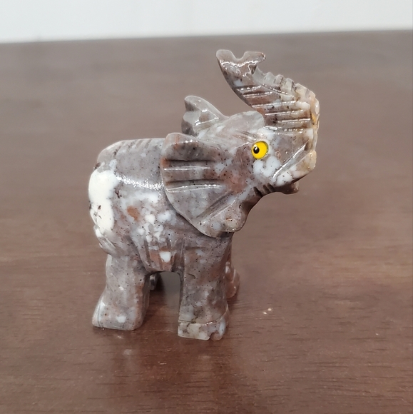 Soapstone Crystal Elephant - Picture 3 of 8